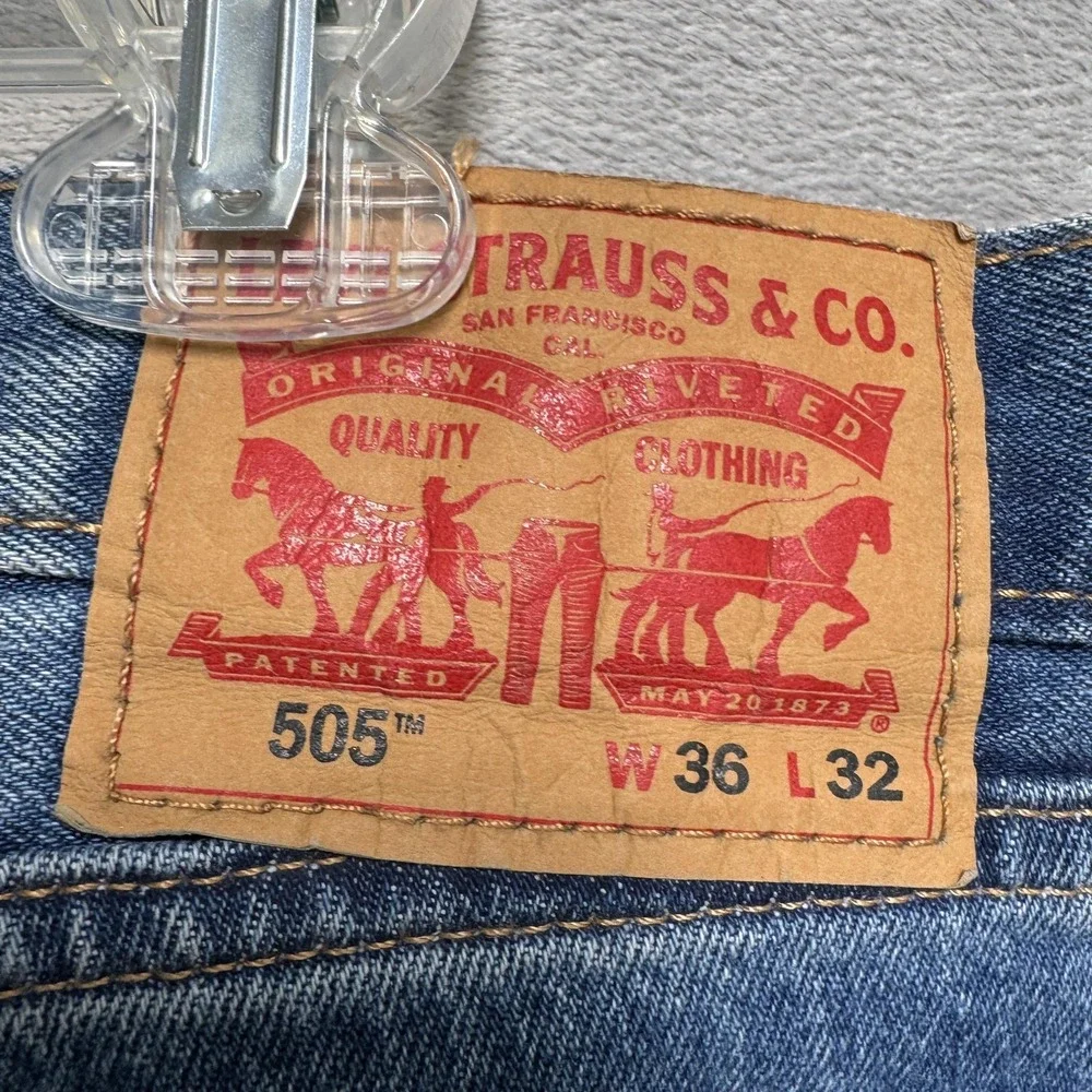 Levis 505 Jeans Mens 36x32 Blue Medium Wash Straight Denim Regular Fit Cotton‎